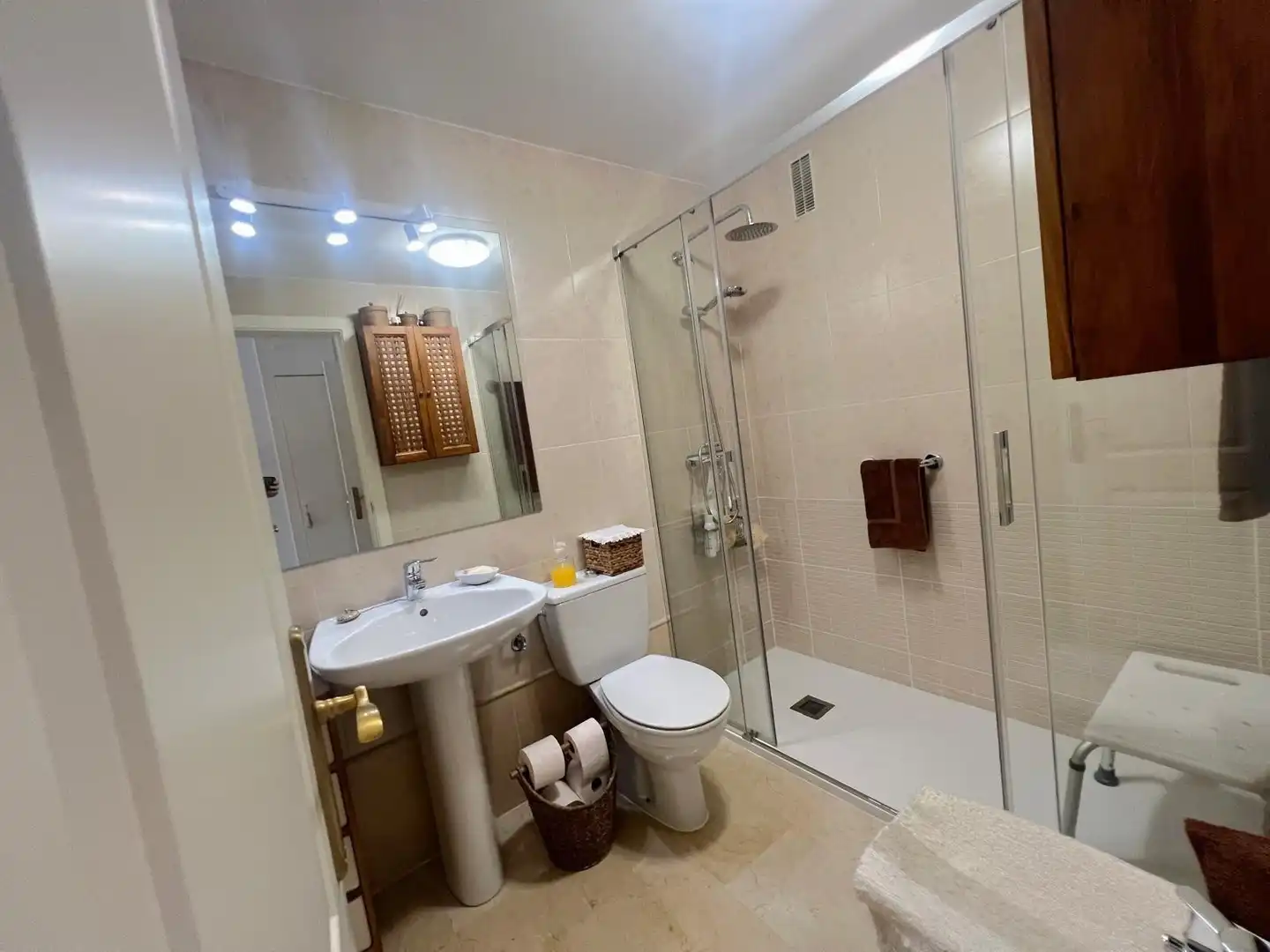 Baño de Piso en venta en Fuengirola con Aire acondicionado, Jardín privado y Terraza