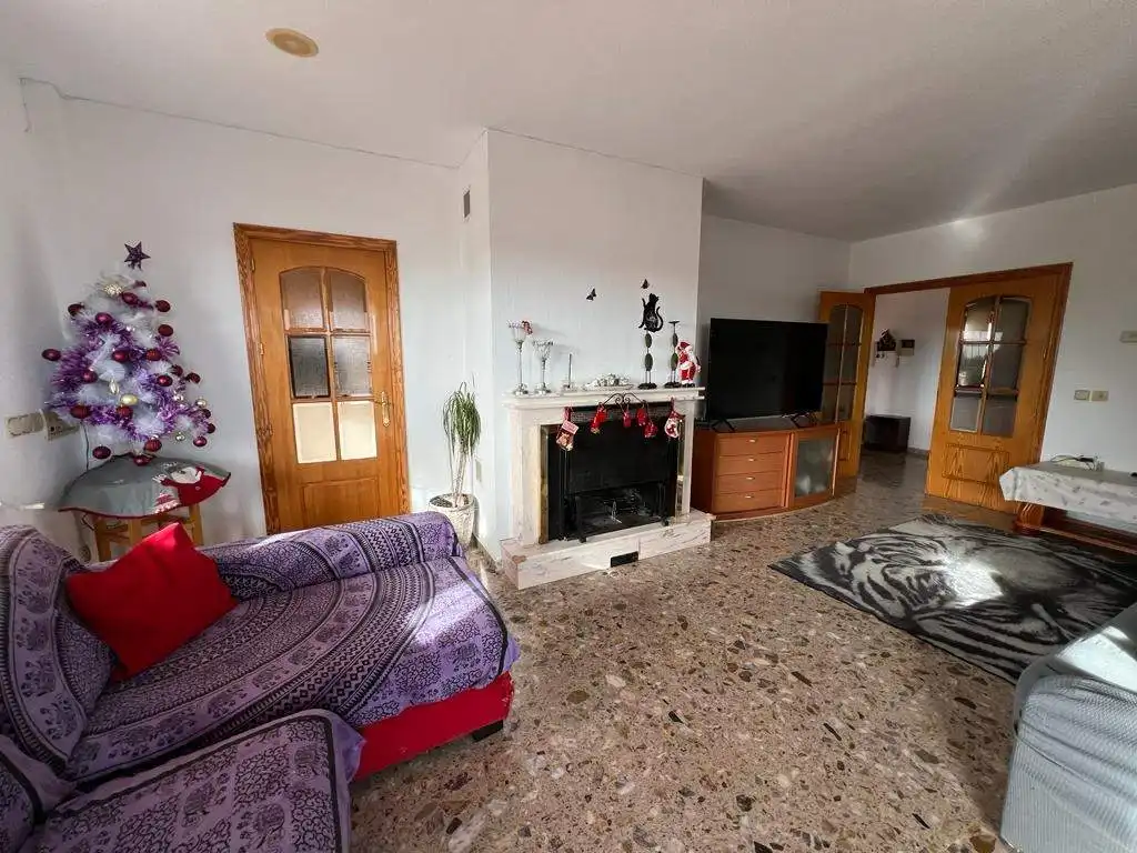 Sala d'estar de Casa o xalet en venda en Polop amb Calefacció, Jardí privat i Terrassa