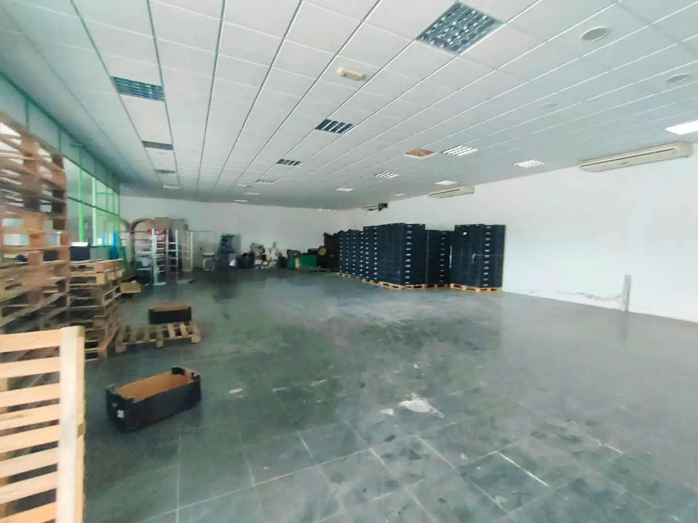 Nave industrial en venta en Sueca