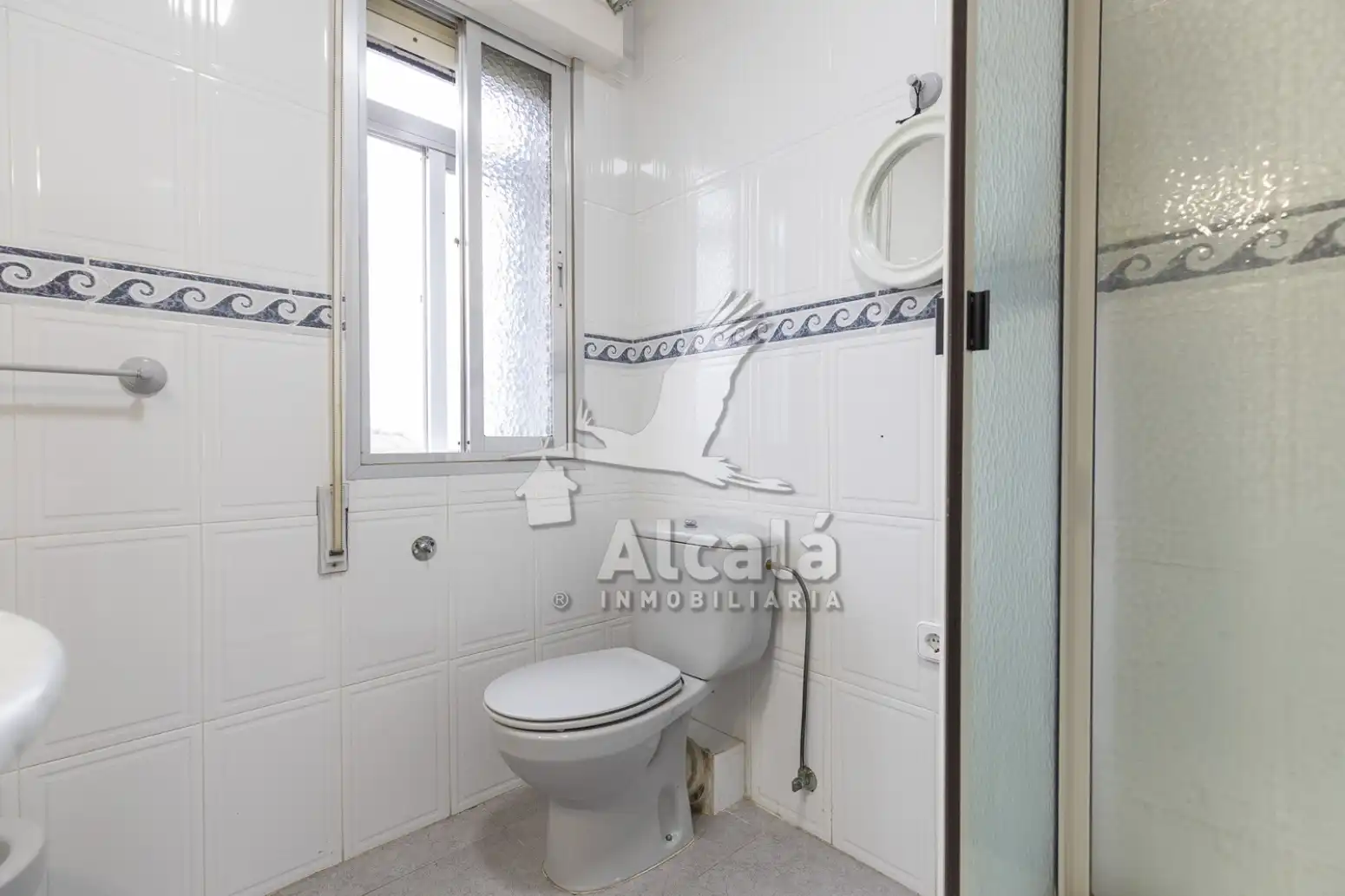 Bany de Casa o xalet en venda en Villalbilla amb Aire condicionat, Calefacció i Jardí privat