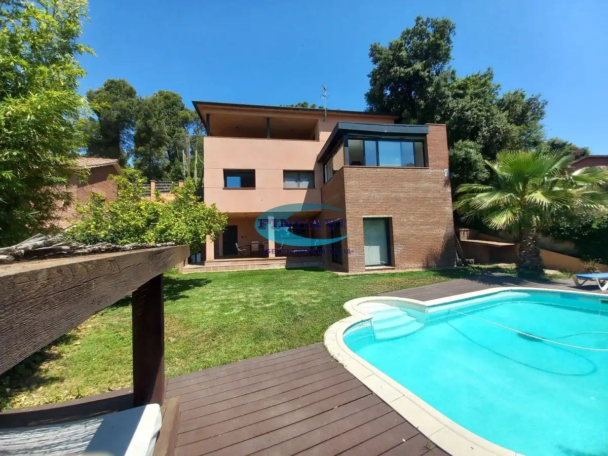 Jardín de Casa o chalet en venta en L'Ametlla del Vallès con Calefacción y Piscina