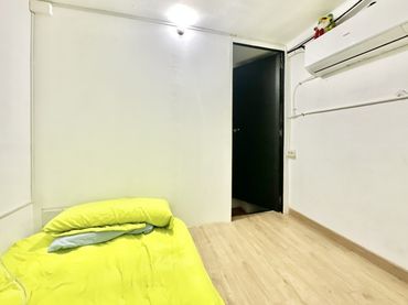 Bajo con ascensor en venta en Carrer de Padilla
