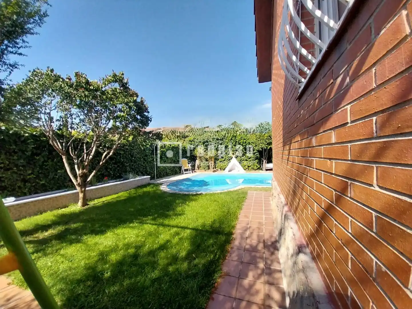 Villa con piscina in vendita a  Urbanizaciones, imagen 2