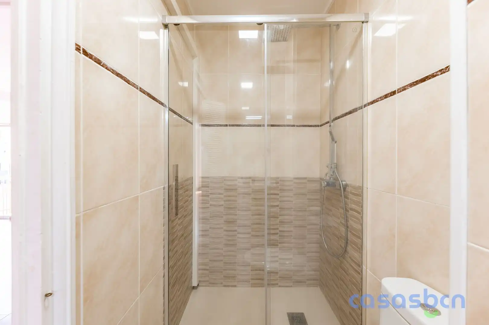 Badezimmer von Wohnung zum Verkauf in Viladecans mit Klimaanlage