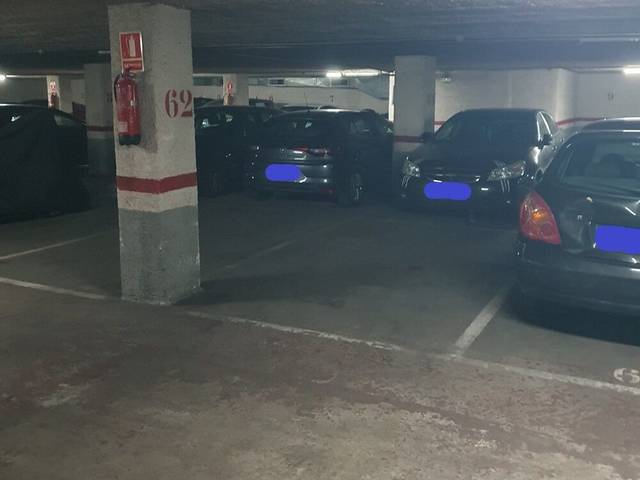 Garaje en Alquiler en Carrer de Puig i Valls, 22 en Sants-Badal