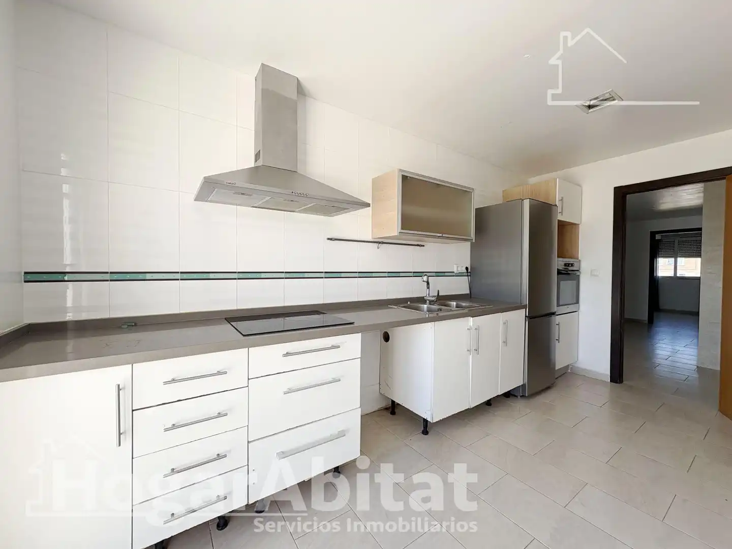Cuina de Àtic en venda en Vilallonga / Villalonga amb Terrassa, Balcó i Piscina comunitària