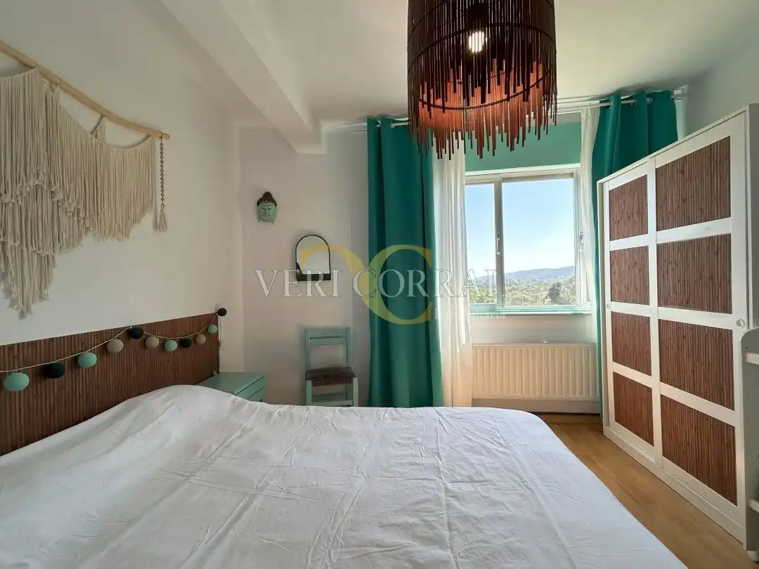 Dormitori de Casa o xalet en venda en Llanes amb Calefacció, Jardí privat i Traster