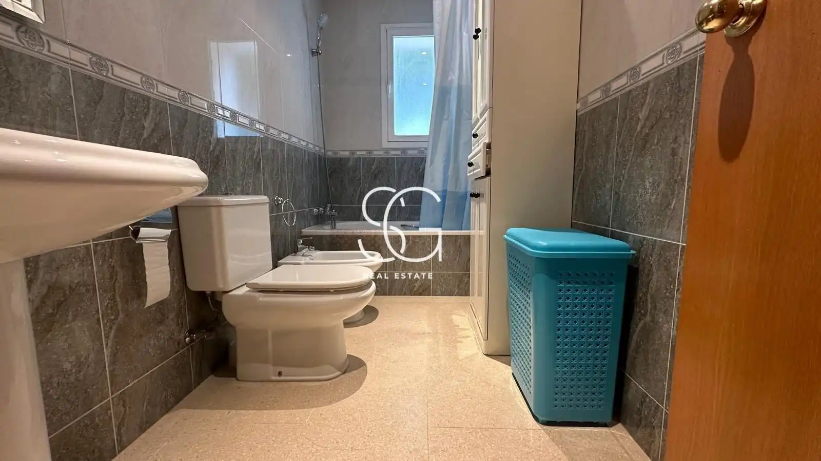 Badezimmer von Gebäude zum Verkauf in Creixell