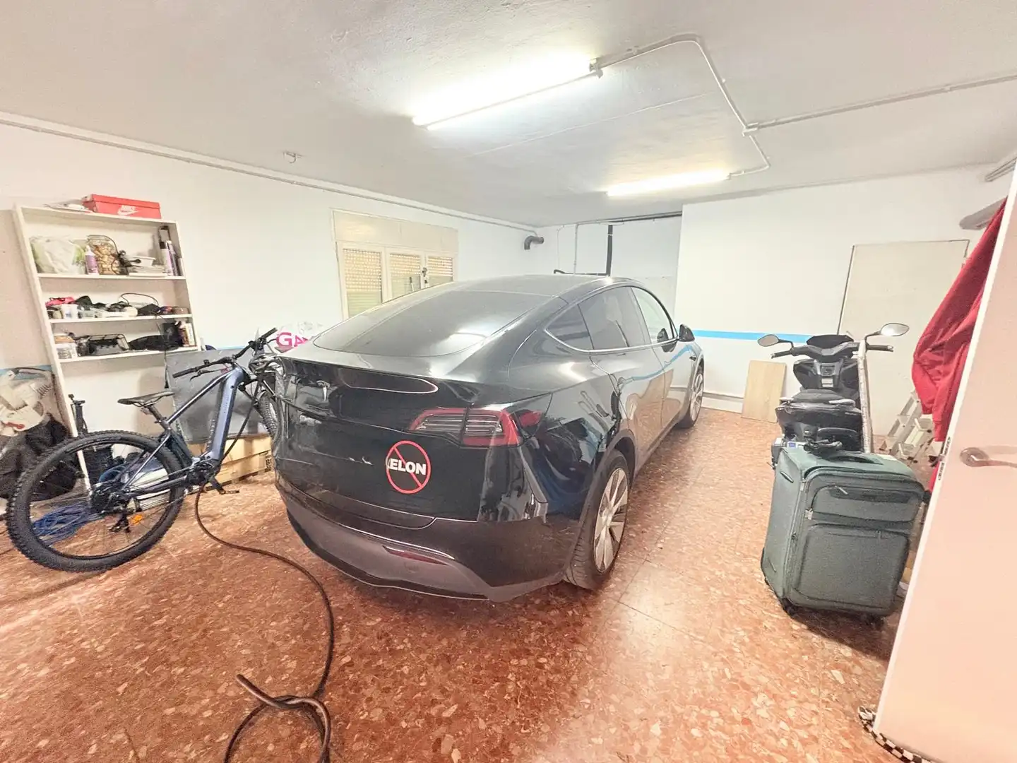 Parking de Casa o chalet en venta en Corbera de Llobregat con Aire acondicionado, Calefacción y Jardín privado