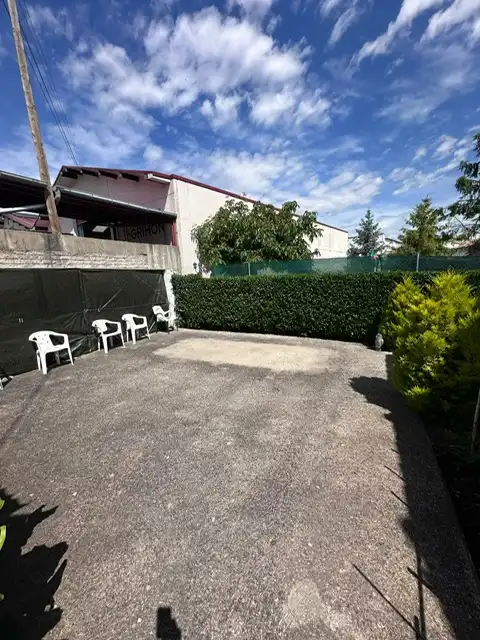 Aparcament de Casa o xalet en venda en Lagunilla del Jubera amb Calefacció, Jardí privat i Traster