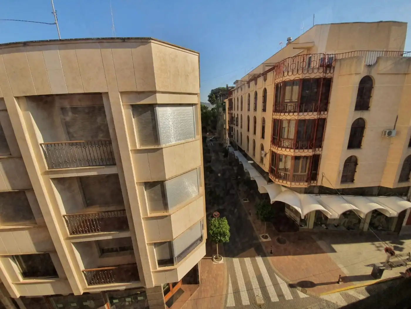 Vista exterior de Pis en venda en Jumilla amb Balcó
