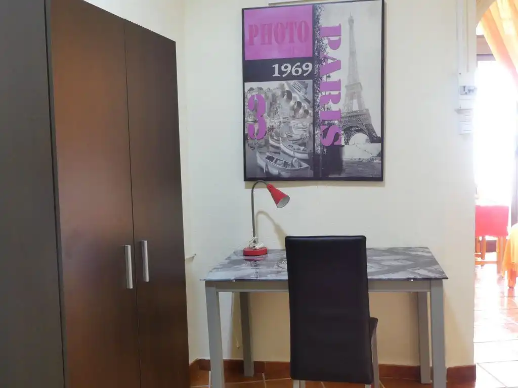Wohnung zur Miete in Calle Capuchinas, 8, Centro - Sagrario