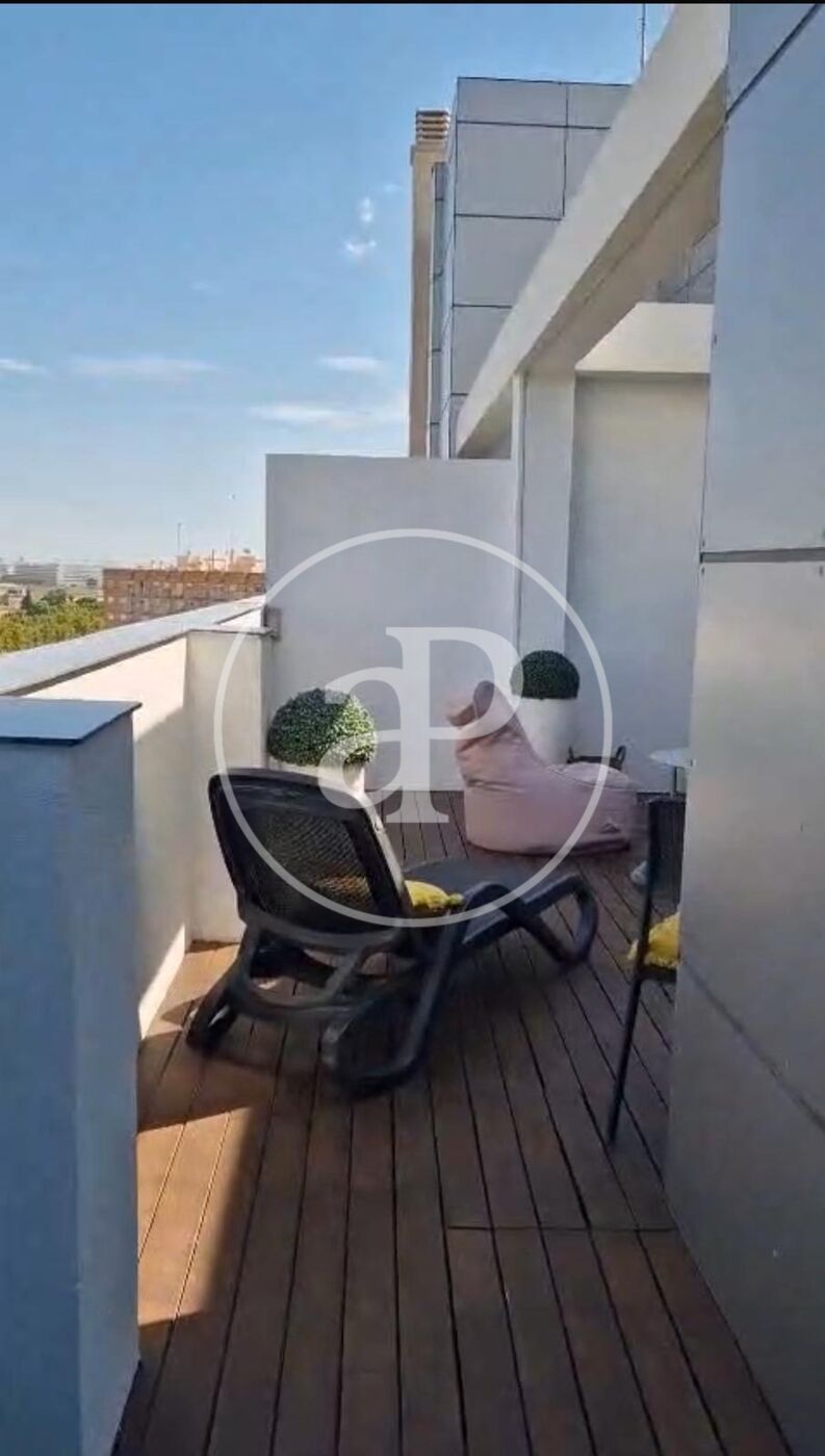 Terrace of Flat to rent in  Valencia Capital  with Air Conditioner, Heating and Furnished
