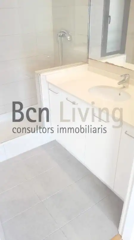 Sala de estar de Piso de alquiler en Barcelona con Aire acondicionado, Parquet y Terraza
