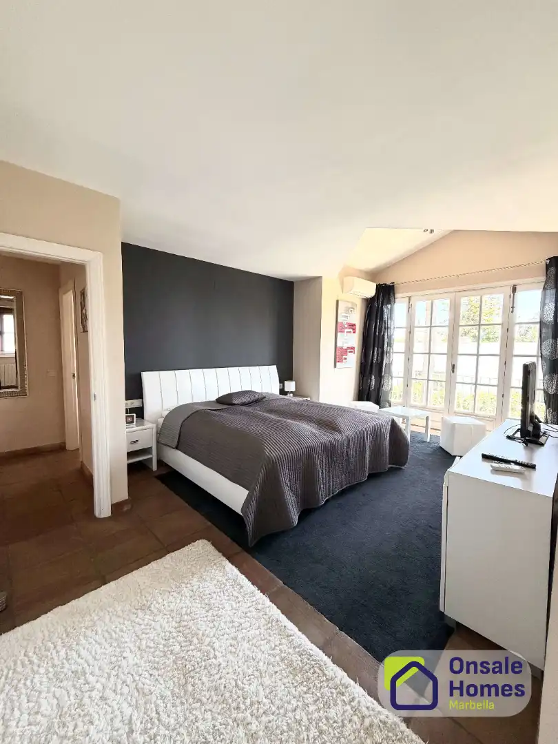 Bedroom of Houses for rent in Marbella  with Air Conditioner, Private garden and Terrace