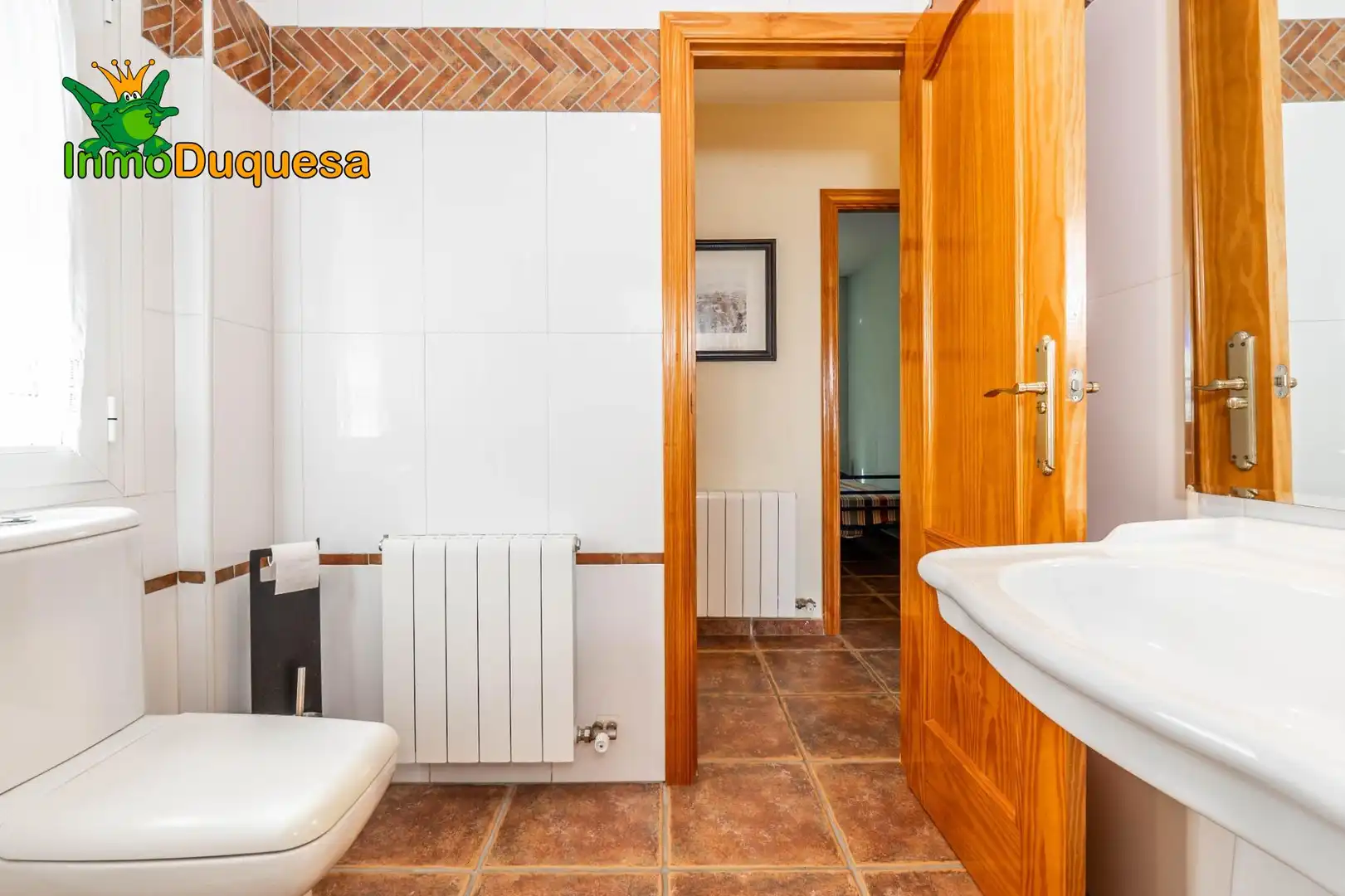 Bany de Casa o xalet en venda en La Zubia amb Calefacció, Jardí privat i Terrassa