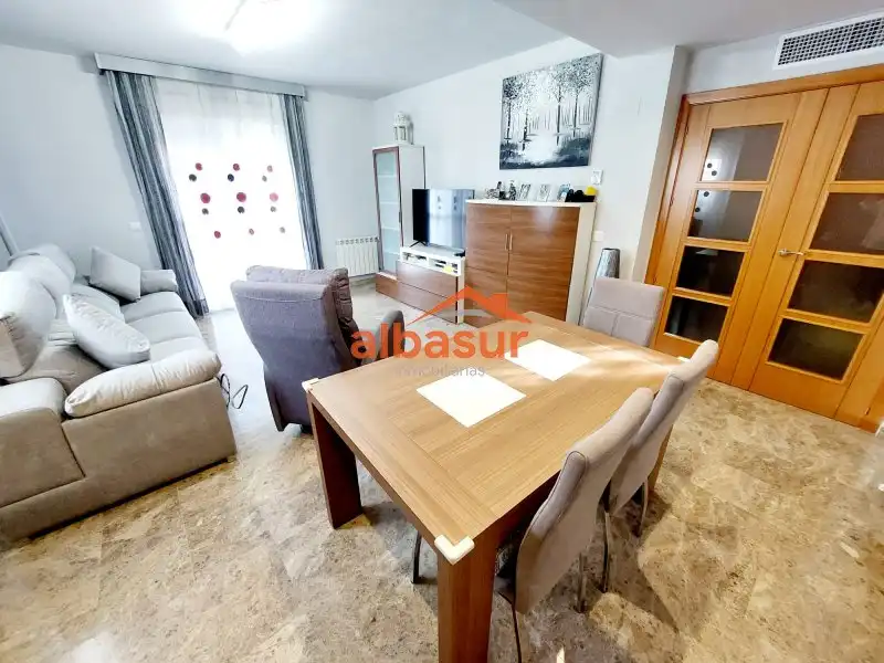 Sala de estar de Casa adosada en venta en Córdoba con Aire acondicionado, Calefacción y Terraza