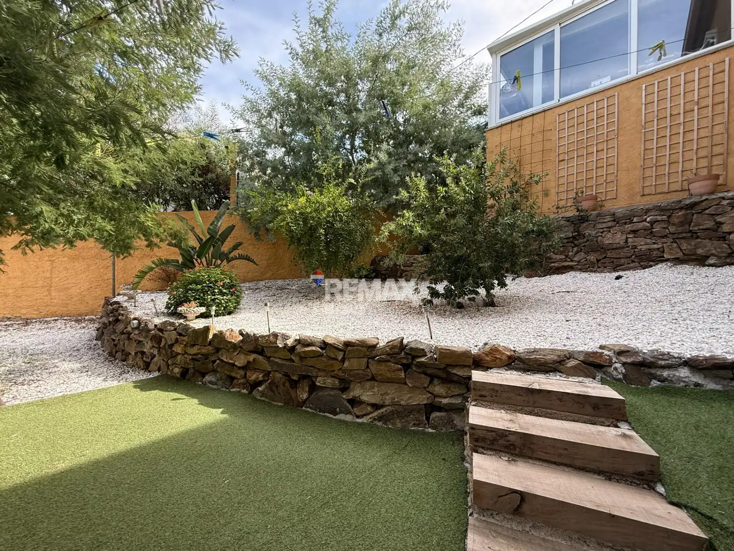 Garden of Houses for sale in Roses  with Air Conditioner, Heating and Private garden