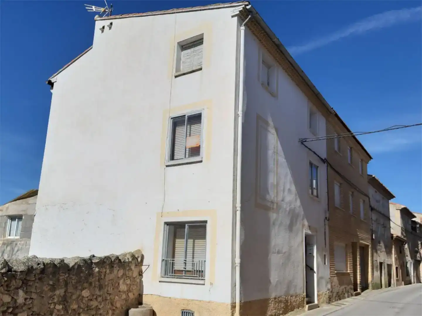 Vista exterior de Piso en venta en Fuentes Claras