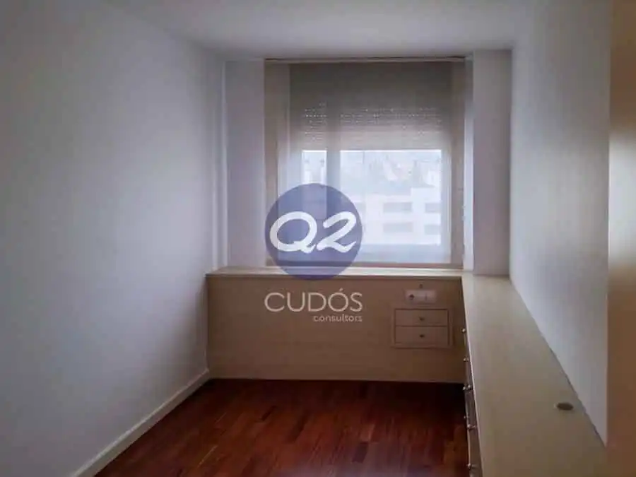 Wohnung zur Miete in Lleida mit Klimaanlage, Heizung und Parkett