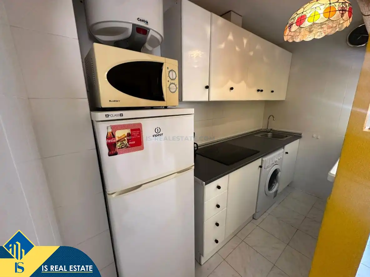 Cuina de Apartament en venda en Torrevieja amb Aire condicionat, Calefacció i Terrassa