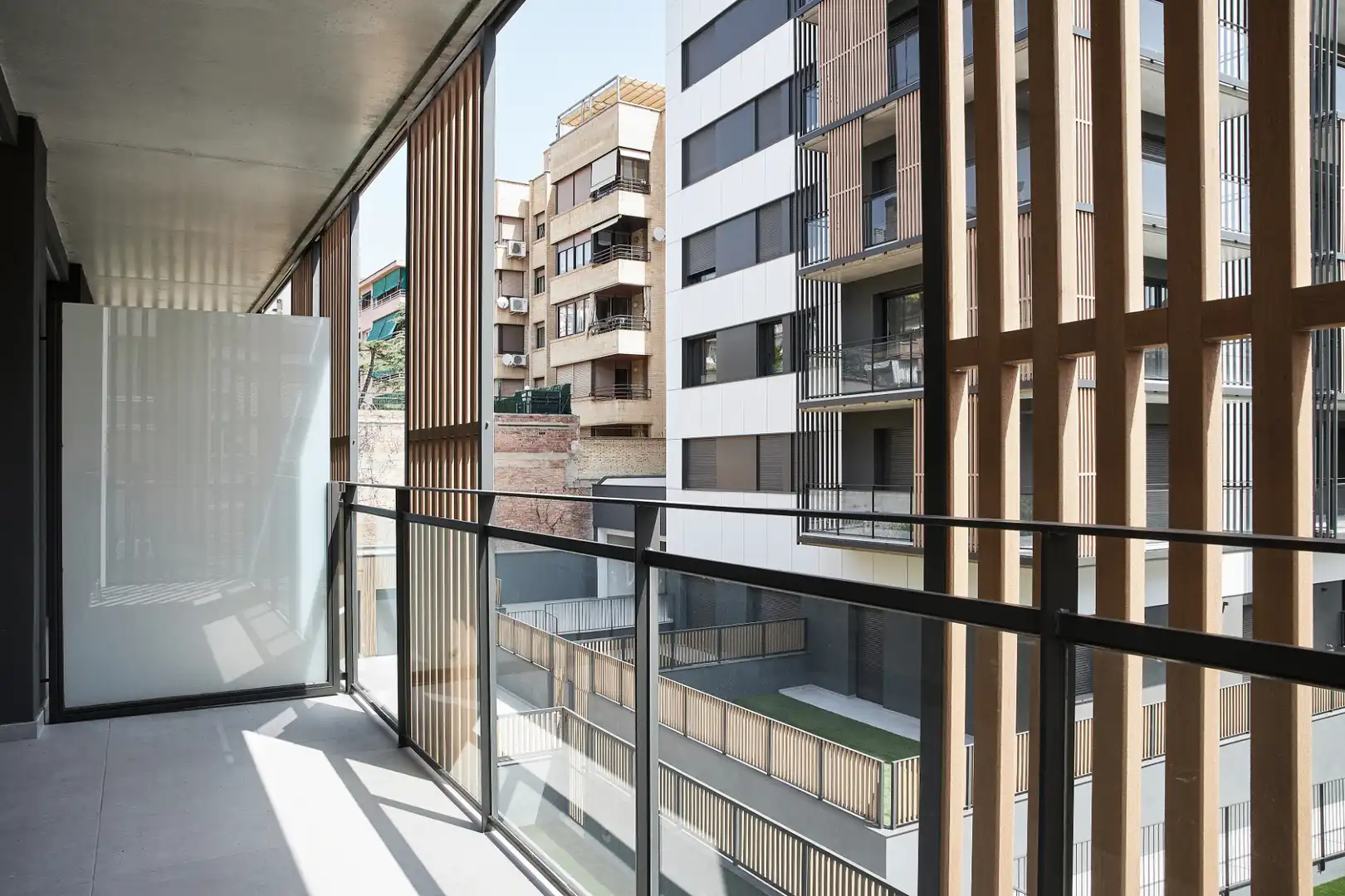 Piso de obra nueva con terraza en venta en Carrer de València 9, imagen 3