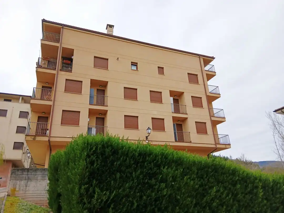 Vista exterior de Pis en venda en Zorraquín amb Calefacció, Terrassa i Moblat