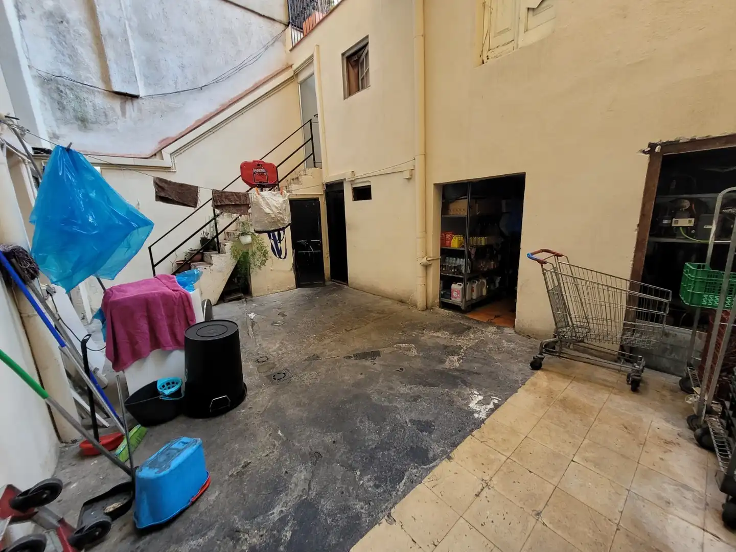Local en traspaso en Barcelona con Aire acondicionado, Calefacción y Amueblado