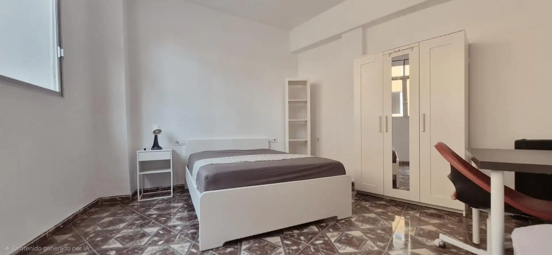 Habitación de Edificio en venta en Almería