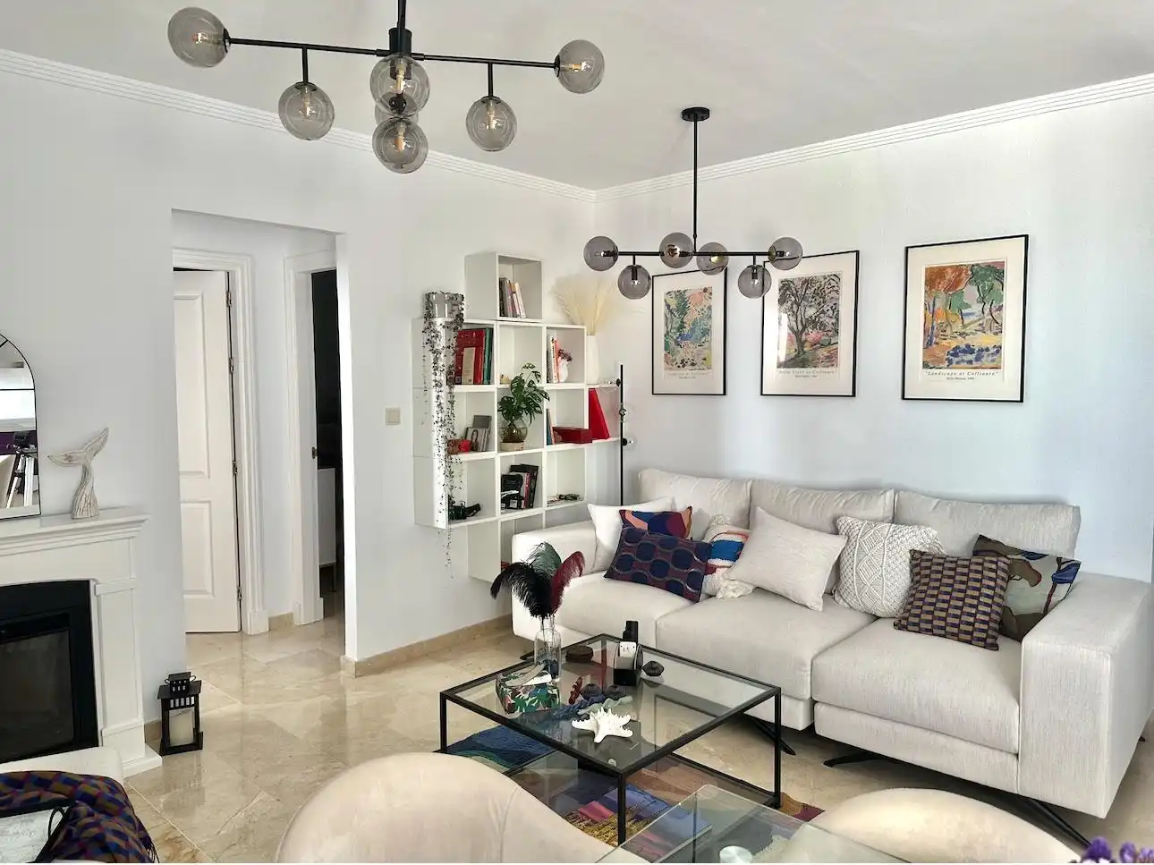 Sala d'estar de Pis en venda en Mijas amb Aire condicionat, Terrassa i Piscina comunitària