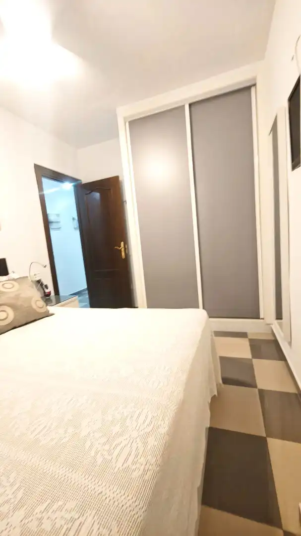 Habitación de Piso en venta en Roquetas de Mar con Aire acondicionado, Terraza y Amueblado