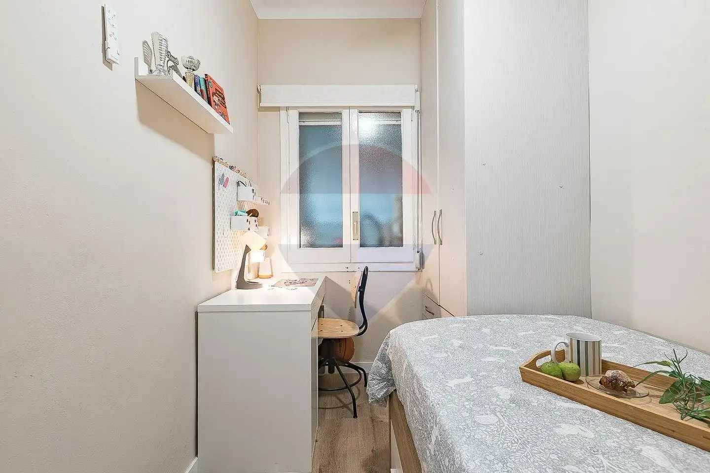 Habitación de Piso en venta en Barcelona con Aire acondicionado, Calefacción y Balcón