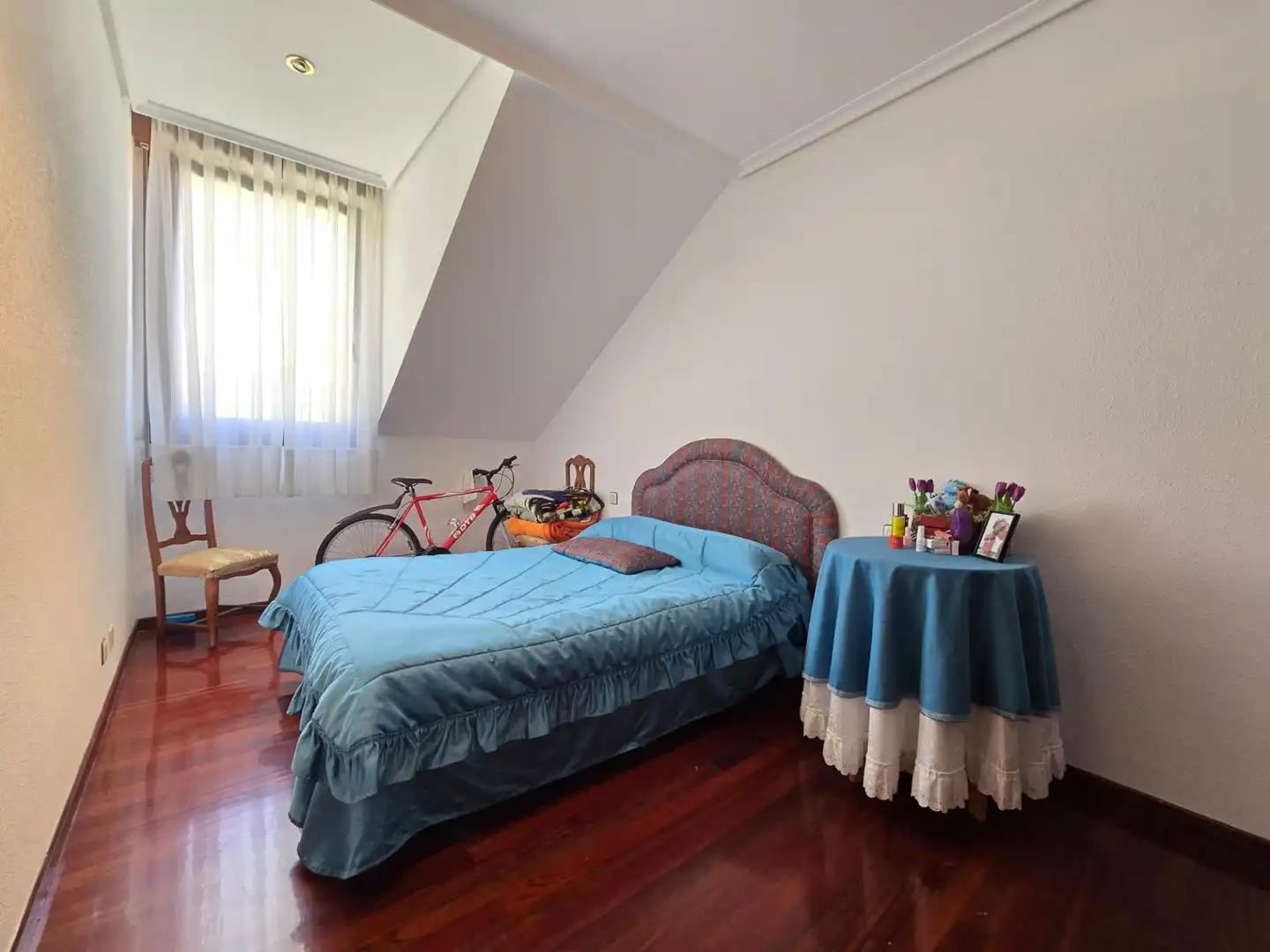 Schlafzimmer von Maisonette zum Verkauf in Llanes