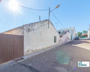 Vista exterior de Casa o xalet en venda en Recas amb Terrassa