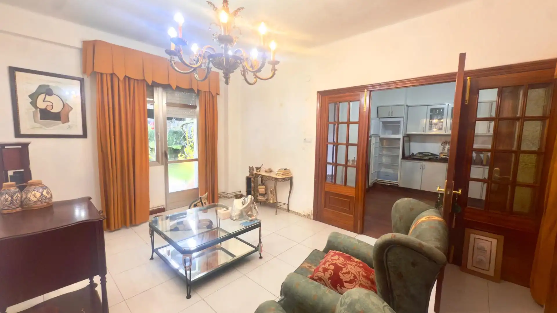 Außenansicht von Wohnung zum Verkauf in Ourense Capital  mit Heizung, Privatgarten und Terrasse