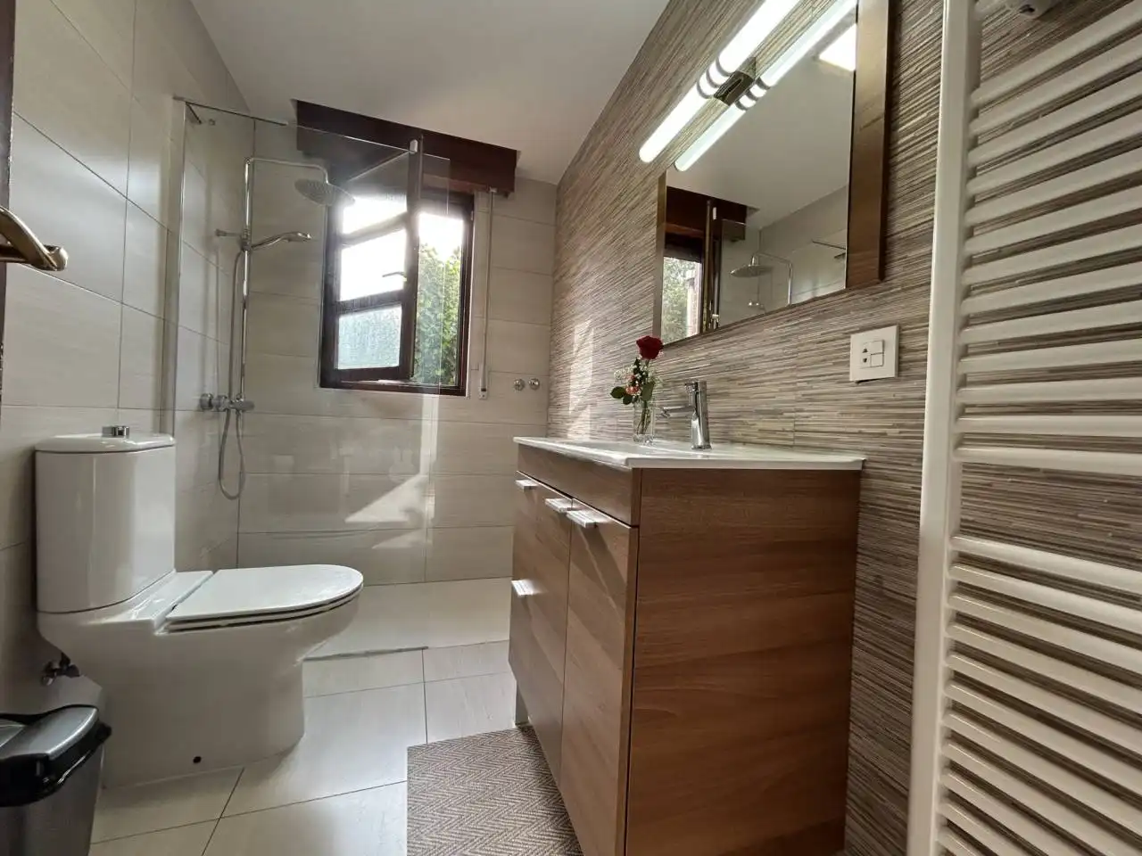 Baño de Casa o chalet en venta en Castrillo del Val con Calefacción, Jardín privado y Terraza