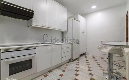 Kitchen of Flat to rent in  Madrid Capital  with Air Conditioner and Balcony