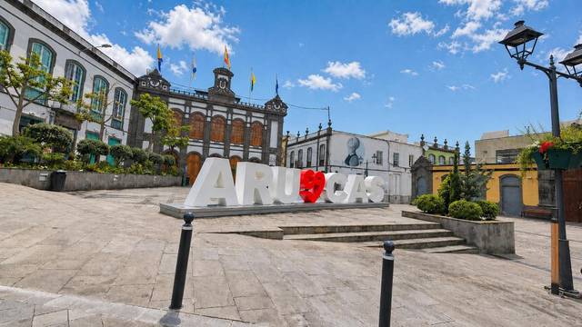 Local comercial en Alquiler en Sor Julia Millán en Arucas Casco