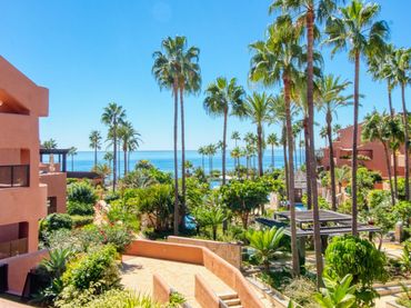 Appartement compact avec piscine à vendre à Calle Océano Ártico 3