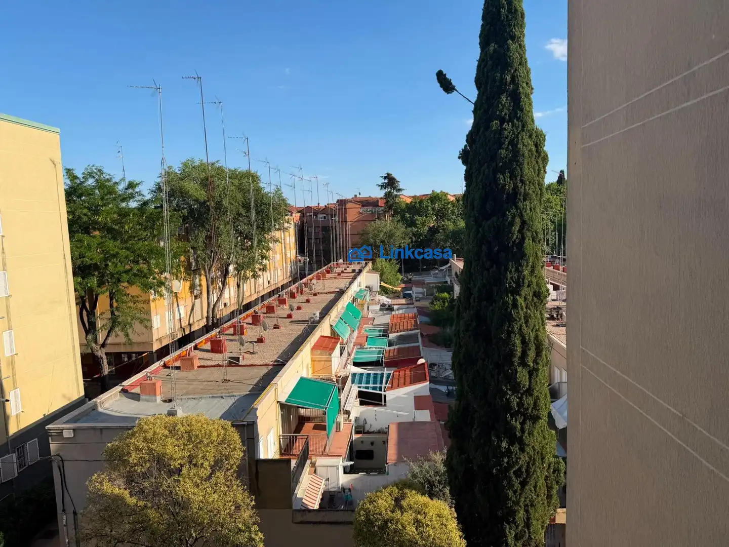 Vista exterior de Dúplex en venta en Madrid con Calefacción