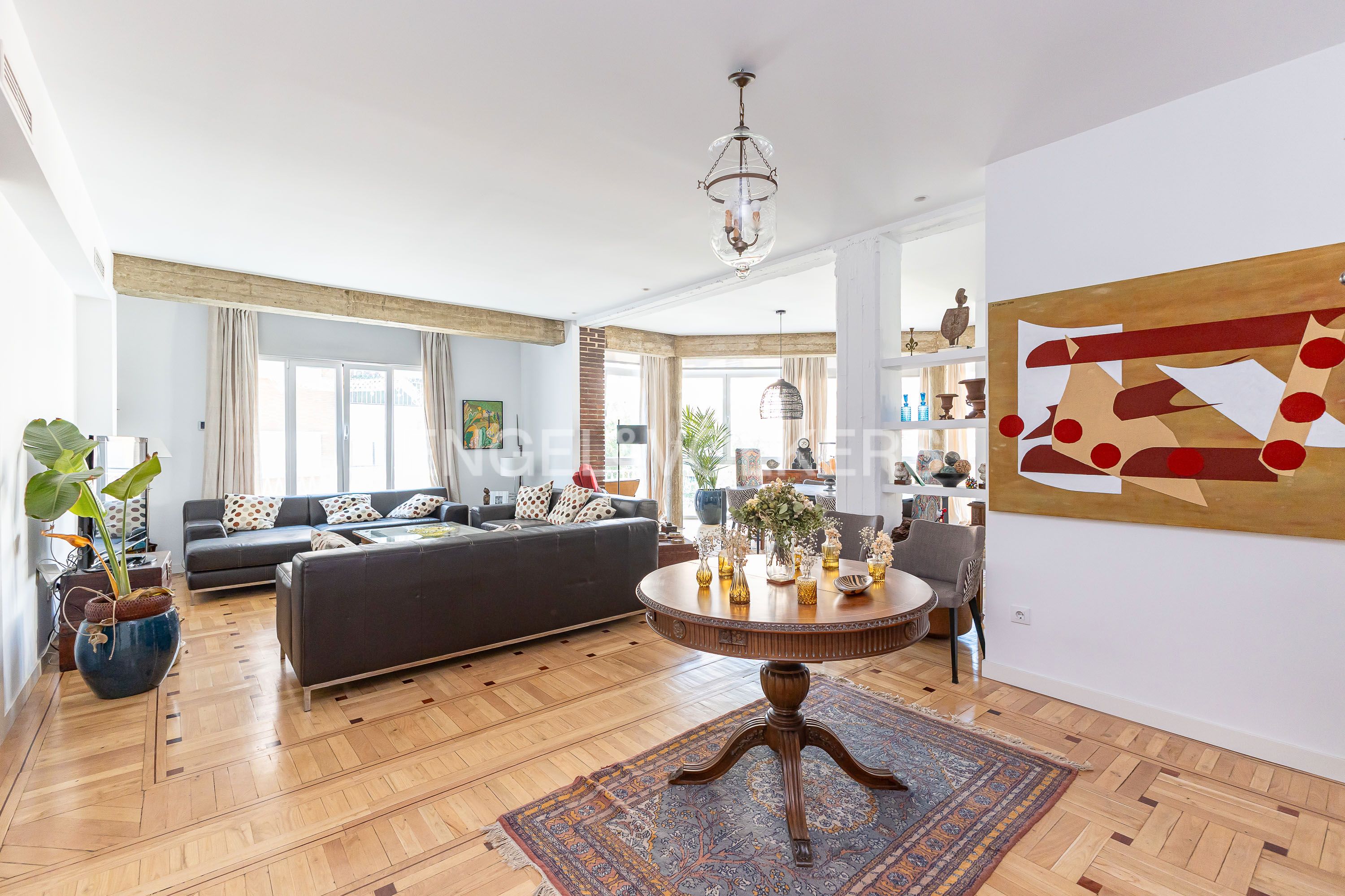 Living room of Apartment for sale in  Madrid Capital  with Air Conditioner, Heating and Storage room
