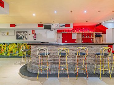 Local comercial en venta en Avenida de Sierra Nevada