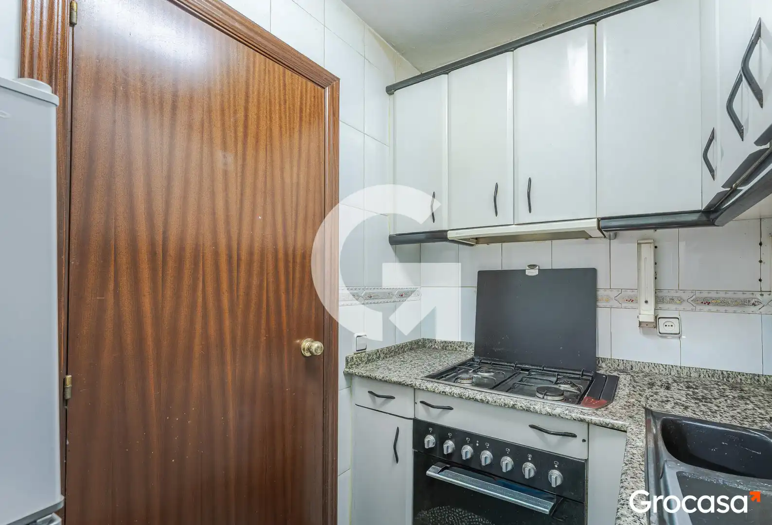 Cocina de Piso en venta en L'Hospitalet de Llobregat con Calefacción y Horno