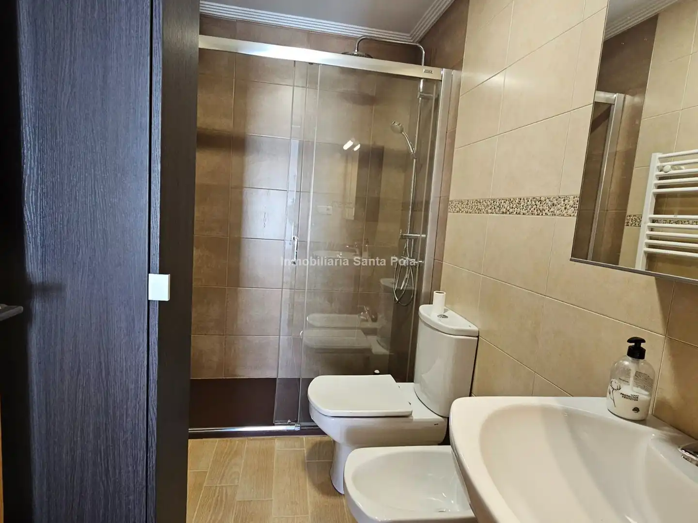 Badezimmer von Dachboden zum Verkauf in Santa Pola mit Klimaanlage, Heizung und Terrasse