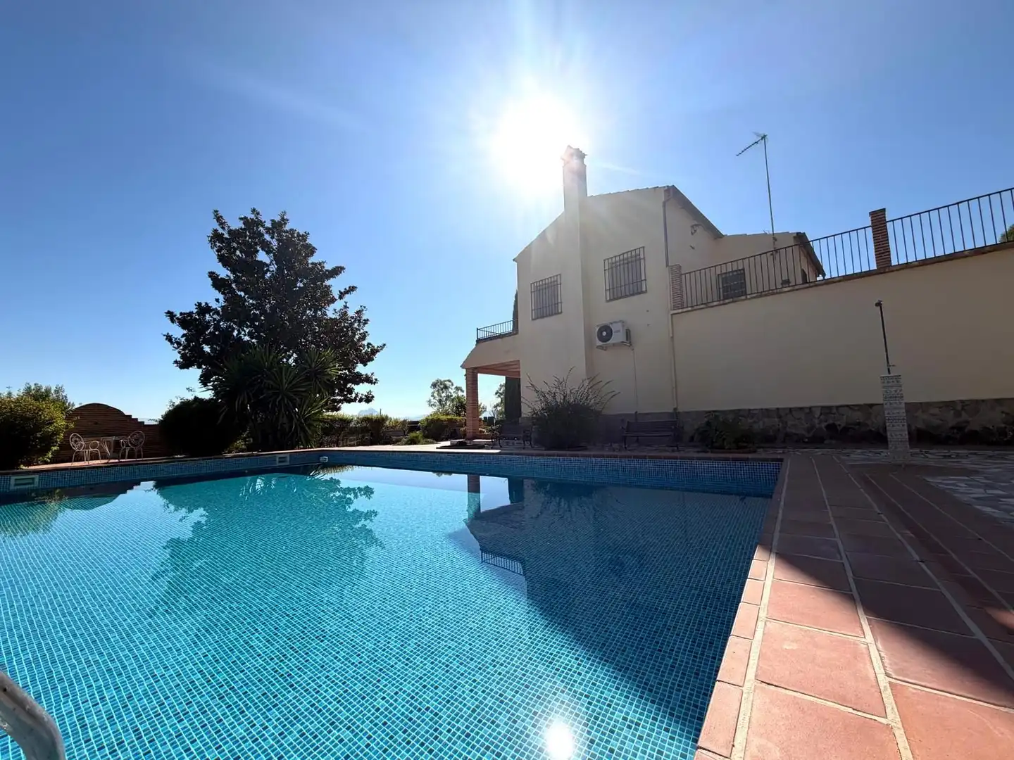 Piscina de Casa o xalet en venda en Antequera amb Jardí privat, Terrassa i Traster
