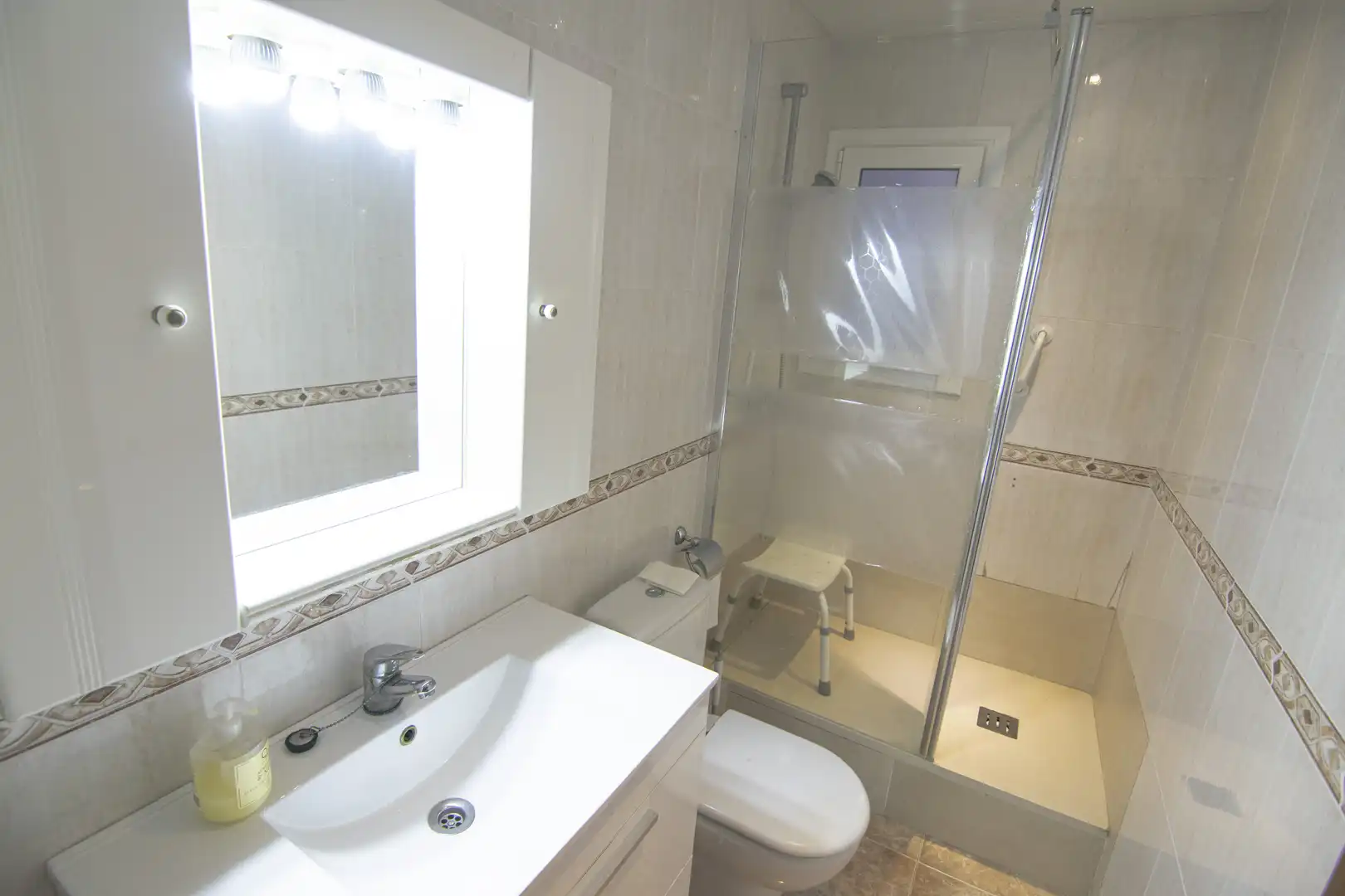 Baño de Piso en venta en Barcelona con Calefacción