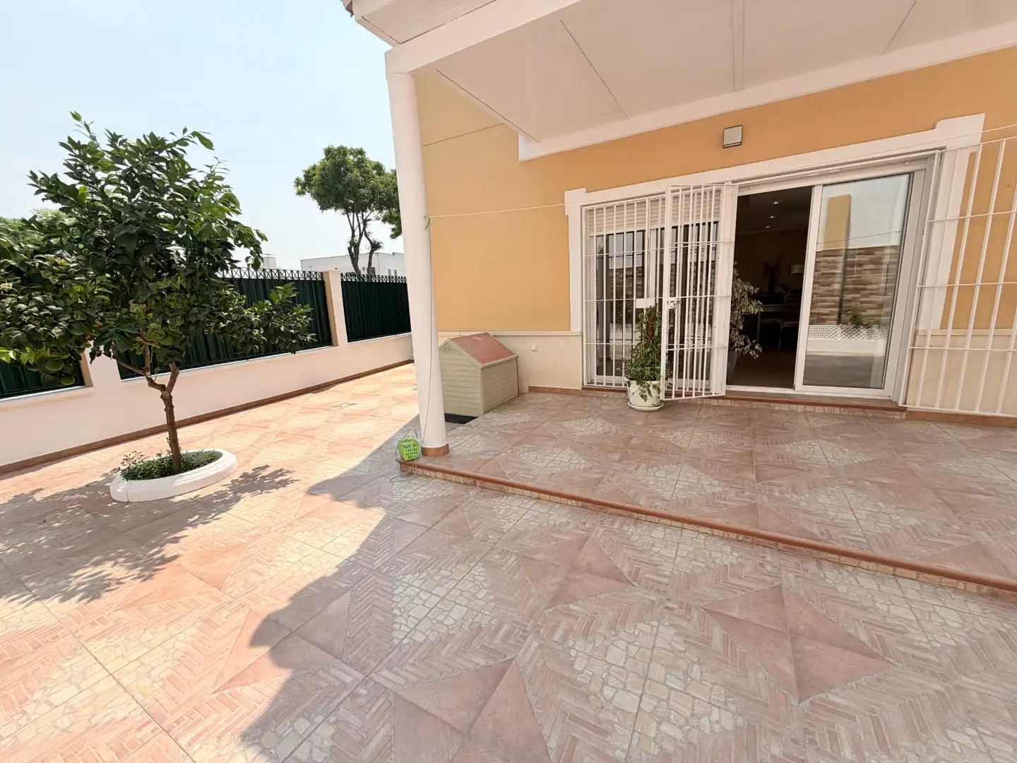 Terrassa de Casa o xalet en venda en Espartinas amb Aire condicionat, Terrassa i Traster