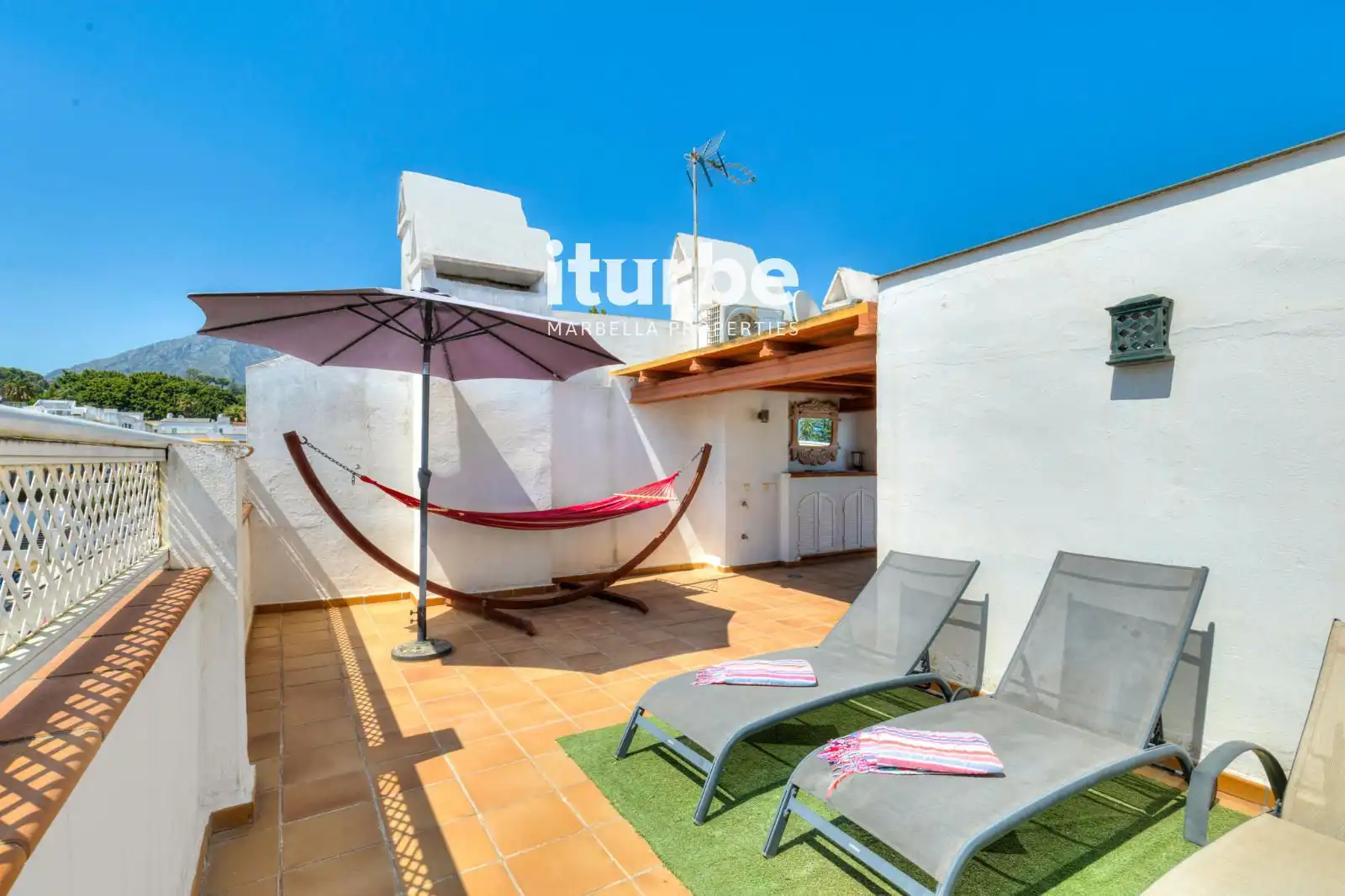 Terrassa de Casa adosada de lloguer en Marbella amb Aire condicionat, Calefacció i Piscina