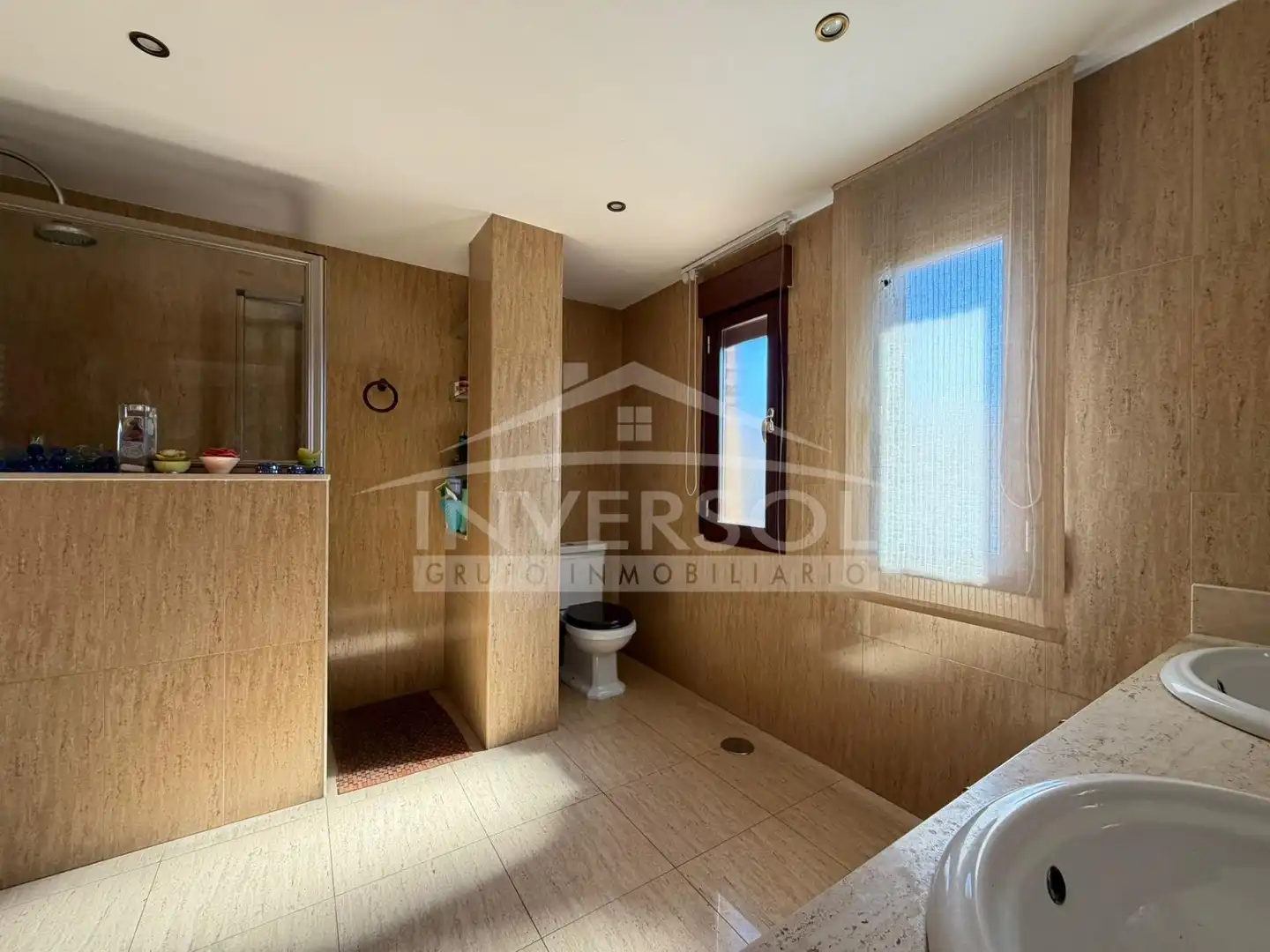Baño de Casa o chalet en venta en Maracena con Aire acondicionado, Calefacción y Jardín privado