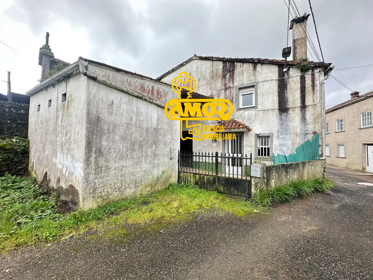 Vista exterior de Casa o chalet en venta en Santiago de Compostela  con Calefacción